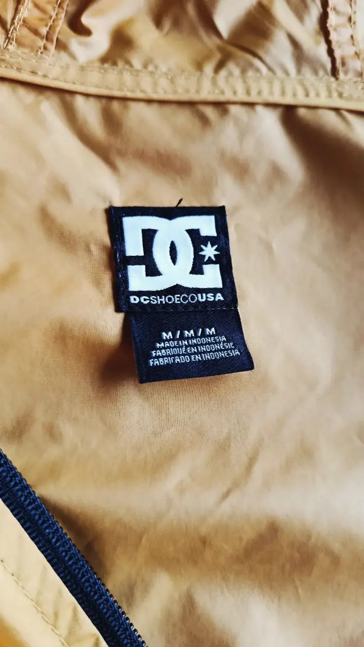 Chaqueta cortaviento amarilla DC Shoes - 4