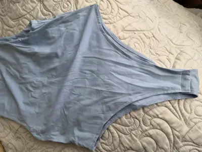 Body sin mangas celeste talla M - miniatura 4