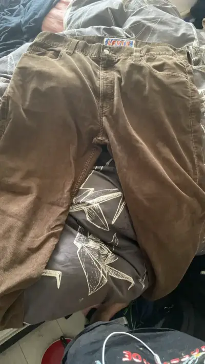 Pantalones de pana marrón Levi's para hombre - miniatura 1