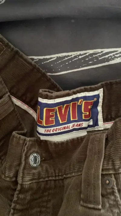 Pantalones de pana marrón Levi's para hombre - miniatura 2