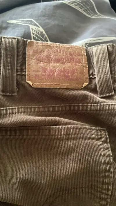 Pantalones de pana marrón Levi's para hombre - miniatura 3