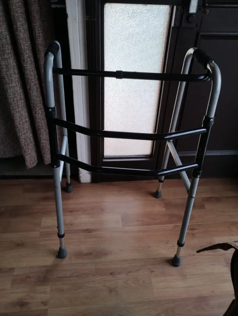 Andador plegable de aluminio para adultos - 3