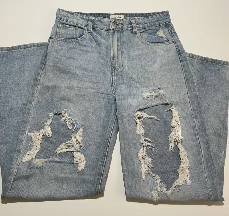 Jeans desgastados de mezclilla azul claro Sybilla - 3