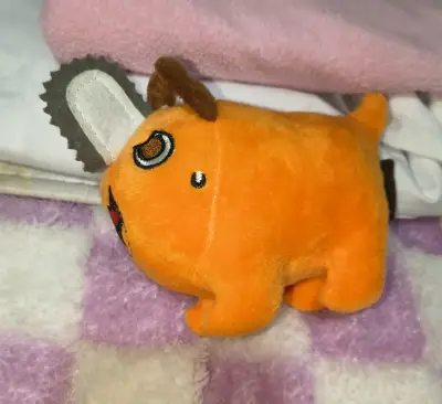 Peluche Pochita de Chainsaw Man - miniatura 1
