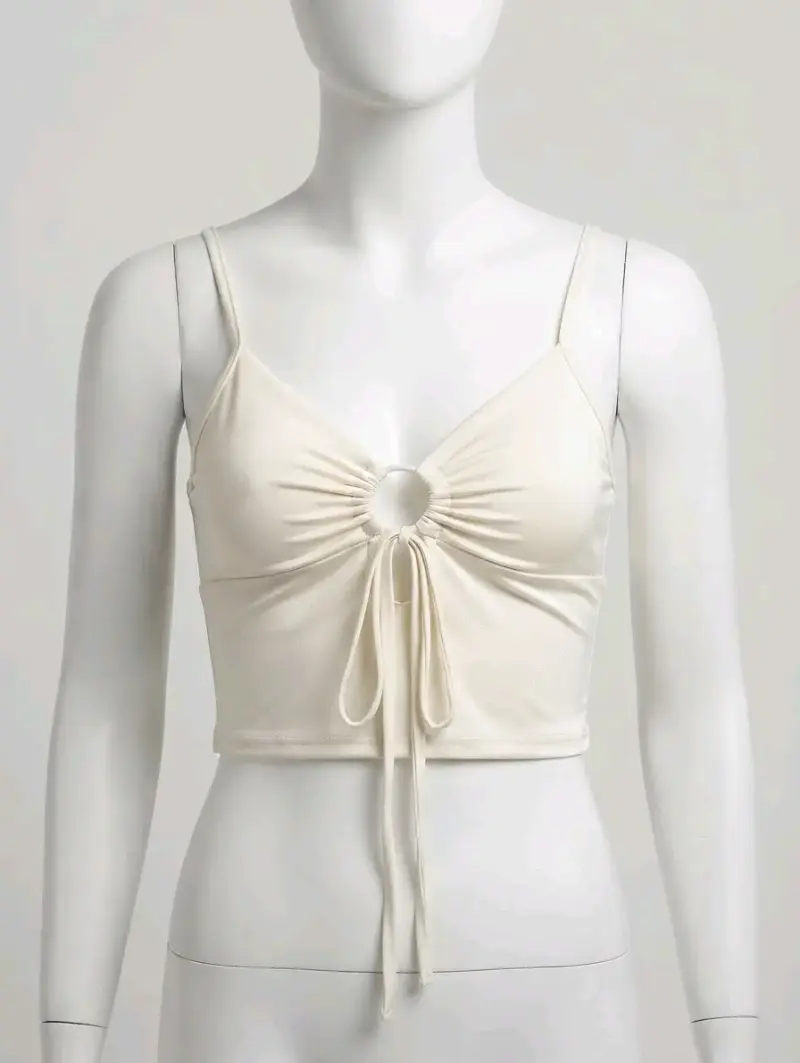Top blanco con diseño de lazo frontal - 1