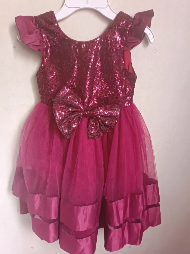 Vestido de fiesta para niña con lentejuelas fucsia