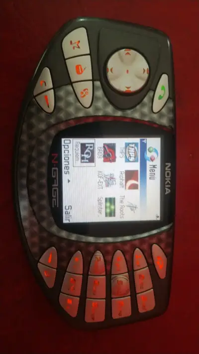 Nokia N-Gage, MMC 1GB y cartucho pandemónium - miniatura 1