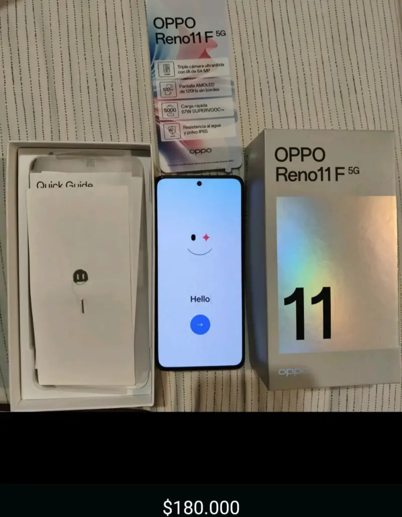 Smartphone OPPO Reno11 F 5G con triple cámara