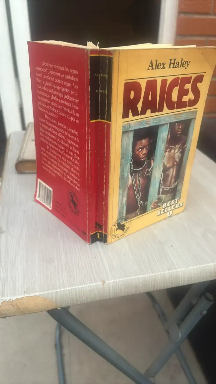 Libro 'Raíces' de Alex Haley - Best Seller - 2