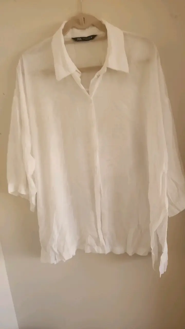 Blusa blanca de lino Zara para mujer - 1