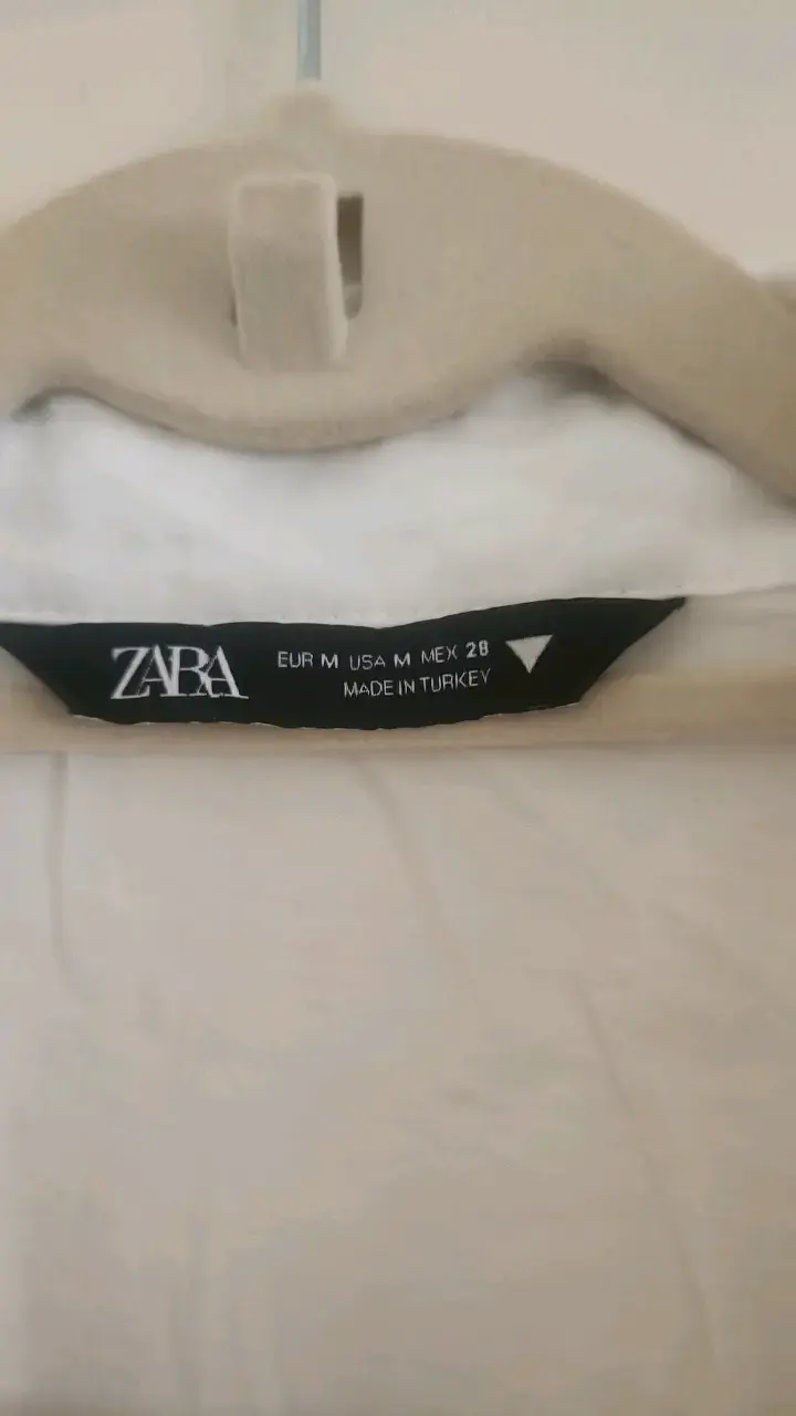 Blusa blanca de lino Zara para mujer - 2