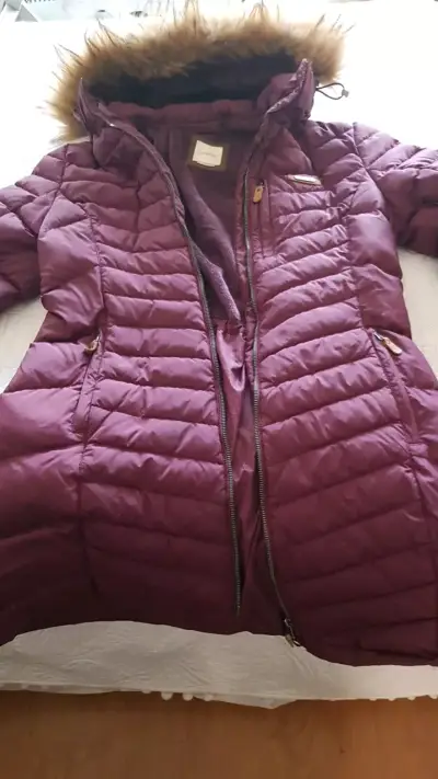Abrigo largo de plumas morado para mujer Uppí - miniatura 1