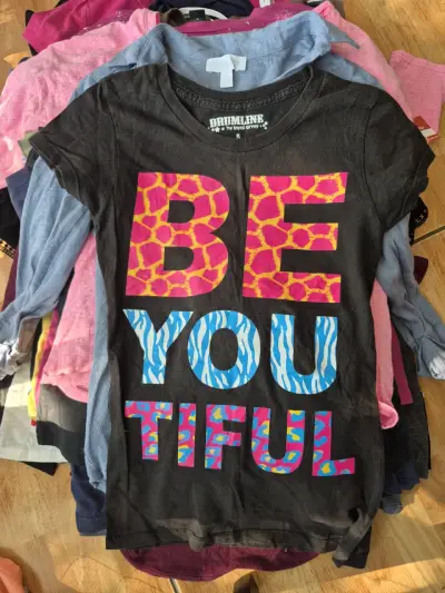 Poleras variadas para mujer 1000 cada una - miniatura 2