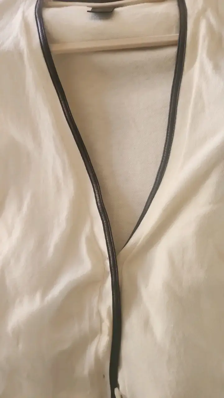 Cardigan blanco Ann Taylor con ribete negro - 4