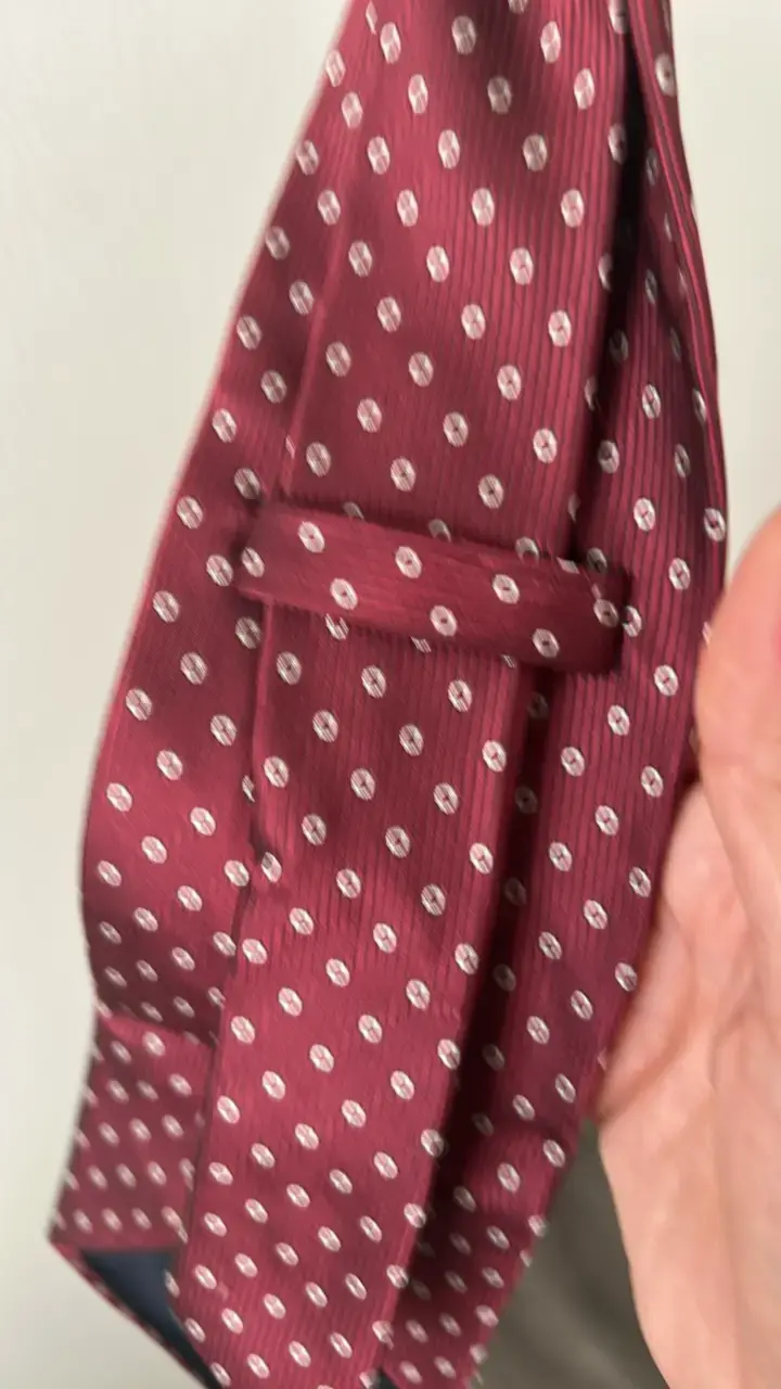 Corbata de seda roja con diseño de puntos - 3