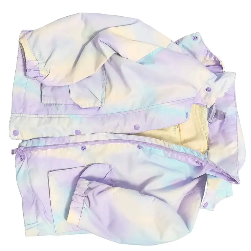 Chaqueta impermeable tie-dye para niña
