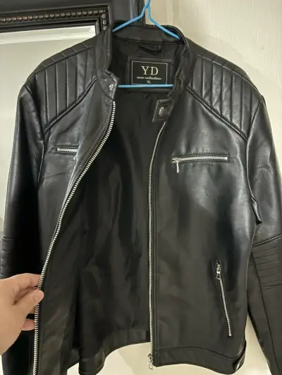 Chaqueta de cuero negra YD para hombre - miniatura 1