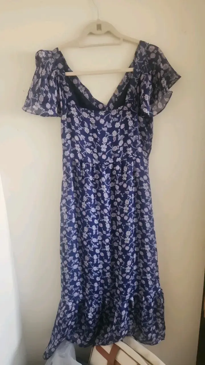 Vestido floral azul MNG con volantes - 2