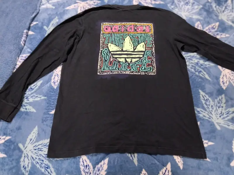 Polera manga larga negra Adidas con diseño trasero - 2