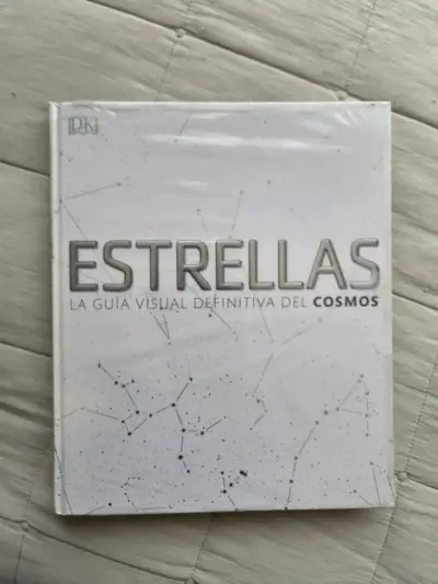 Libro 'Estrellas: La Guía Visual del Cosmos' - miniatura 1