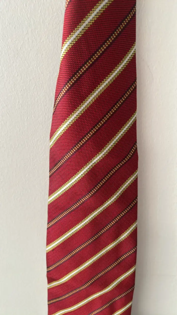 Corbata roja a rayas elegante - 2