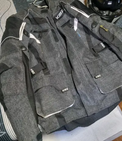 Chaqueta de moto - miniatura 1