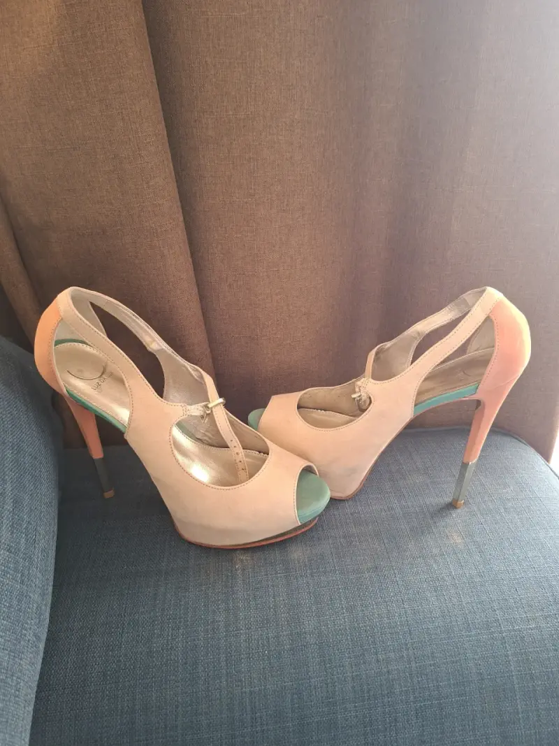 Zapatos de tacón alto beige Luz da Lua - 3
