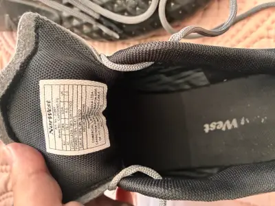 Zapatillas deportivas negras Nine West para mujer - miniatura 2