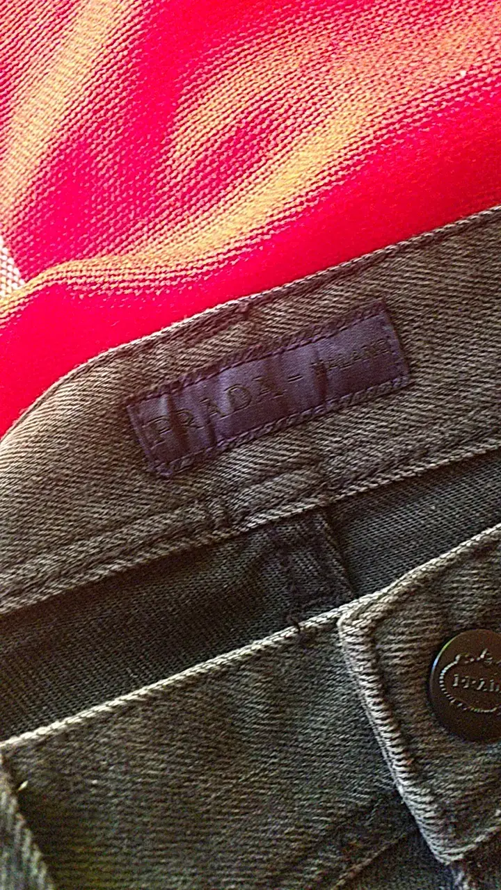 Jeans negros de diseñador Prada - 2