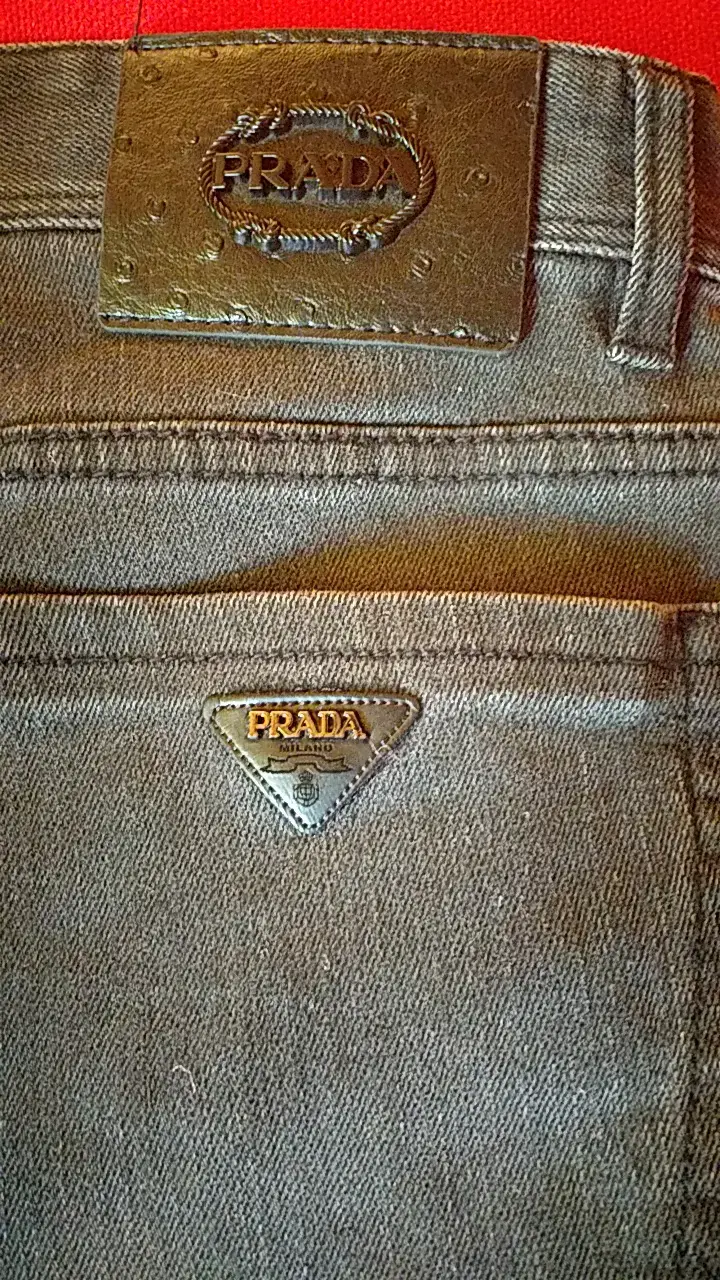 Jeans negros de diseñador Prada - 4