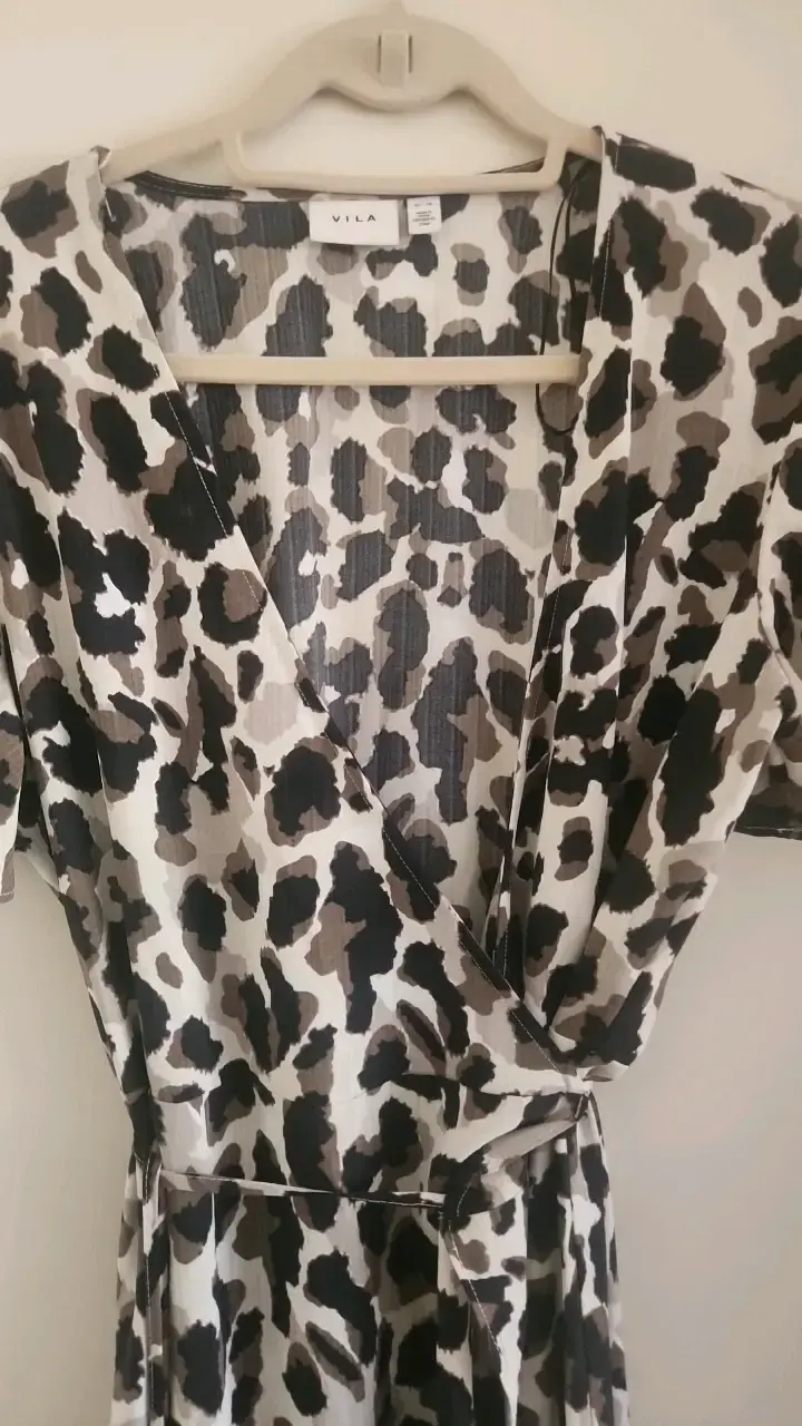 Vestido estampado animal print Vila - 2