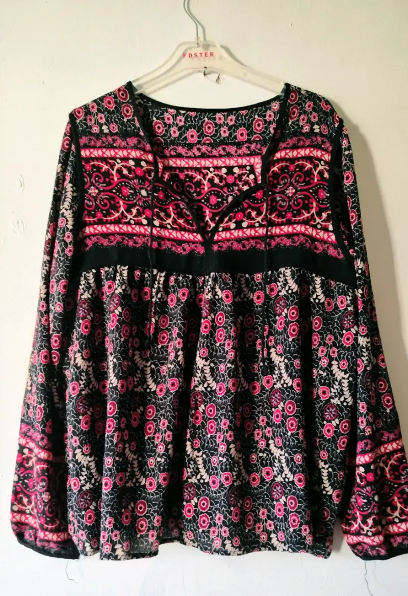 Blusa estampada floral multicolor