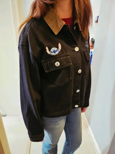 Chaqueta de mezclilla negra Disney Stitch mujer - miniatura 1
