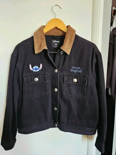 Chaqueta de mezclilla negra Disney Stitch mujer - miniatura 2