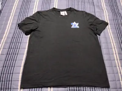 Polera negra Adidas con logo estampado - miniatura 1