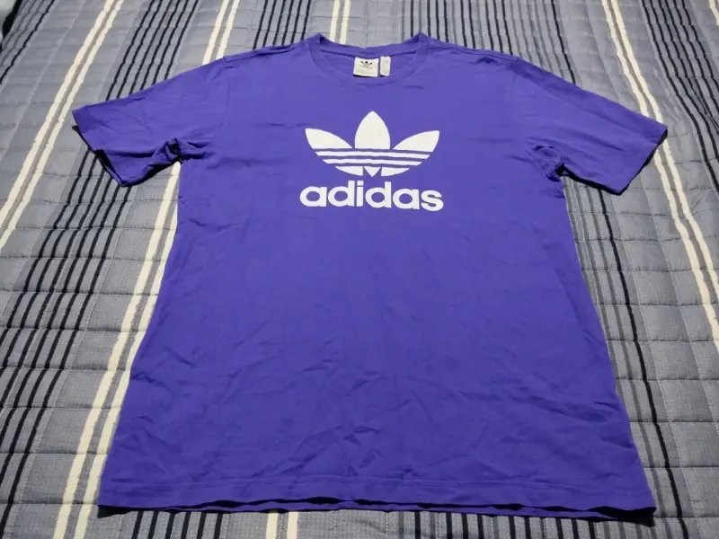 Polera Adidas morada con logo grande - 1
