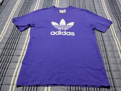 Polera Adidas morada con logo grande - miniatura 1