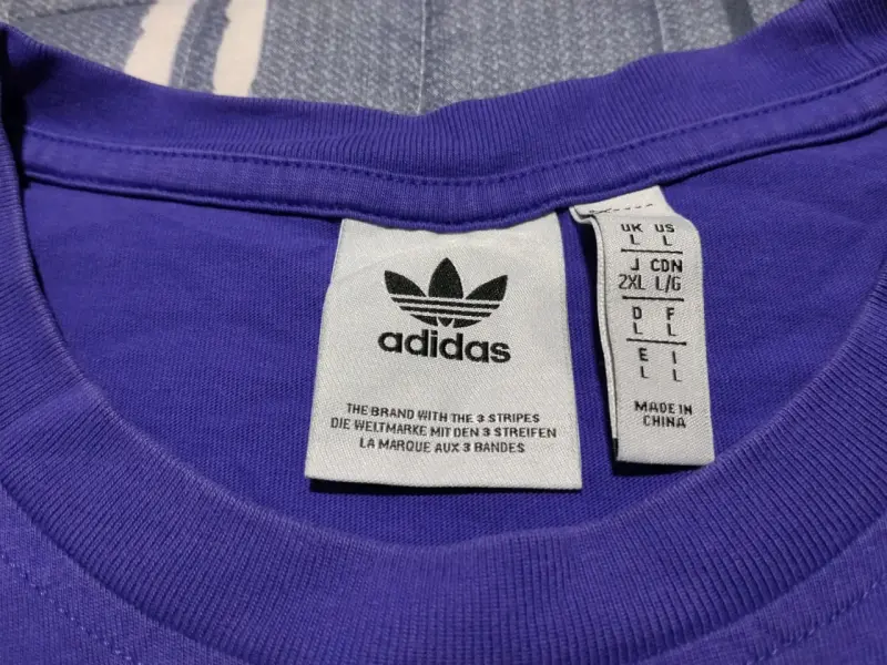 Polera Adidas morada con logo grande - 2