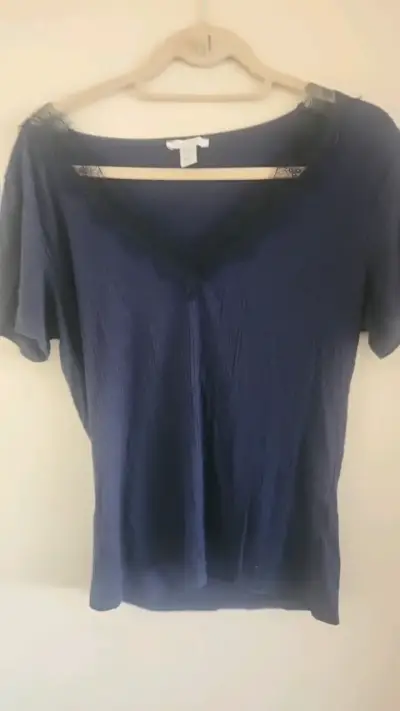 Blusa azul con encaje Amisu talla XL - miniatura 1