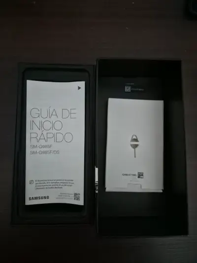 Samsung Galaxy S20+ Detalle pantalla - miniatura 4