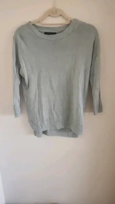 Suéter de lino verde agua claro con botones Tahari - miniatura 4