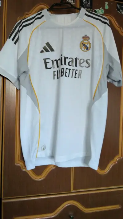 Camiseta Real Madrid Adidas blanca talla L - miniatura 1