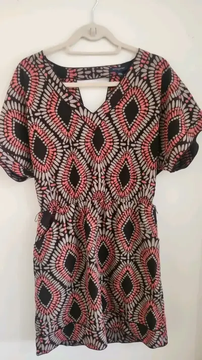Vestido Banana Republic estampado geométrico - miniatura 1