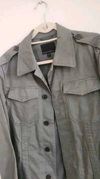 Chaqueta Banana Republic verde militar para mujer - miniatura 3
