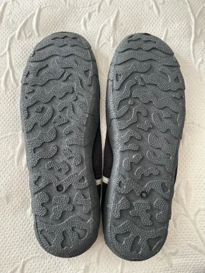 Zapatillas de Agua Negras para Playa - miniatura 2