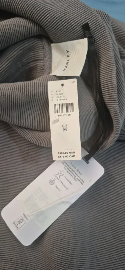Polerón Varley gris con cuello alto - miniatura 2