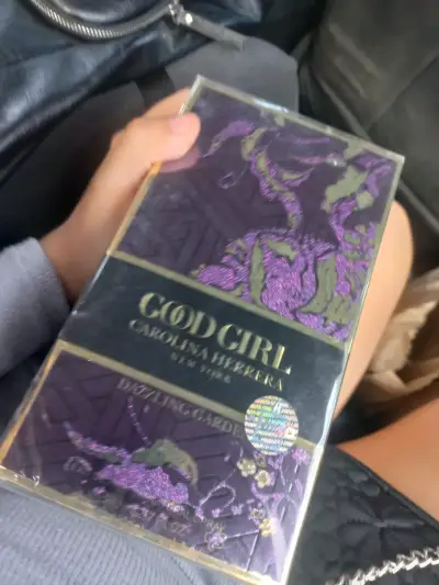 Perfume Carolina Herrera Good Girl Dazzling Garden 80 ml - miniatura 1