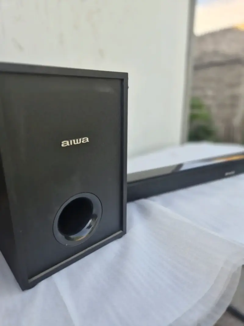 Barra de Sonido Aiwa con Subwoofer 2.1 - 7