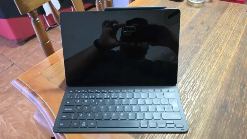 Tablet Samsung Galaxy Tab S7 fe con teclado - 1