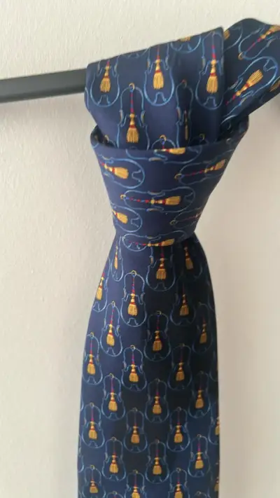 Corbata de seda azul con diseño de guitarras Christian Dior - miniatura 2